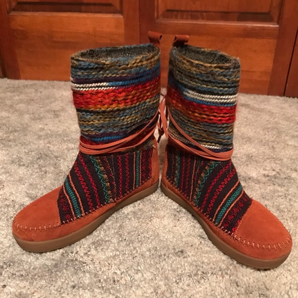 Toms Shoes - Toms Nepal boots size 8